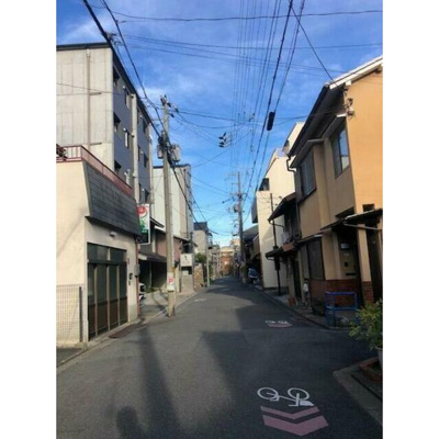 【前面道路含む現地写真】 | 西ノ京職司町　売土地（建築条件無）