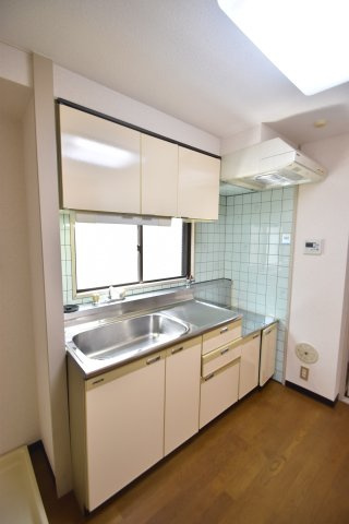 大阪市城東区成育４丁目の賃貸マンションのキッチン