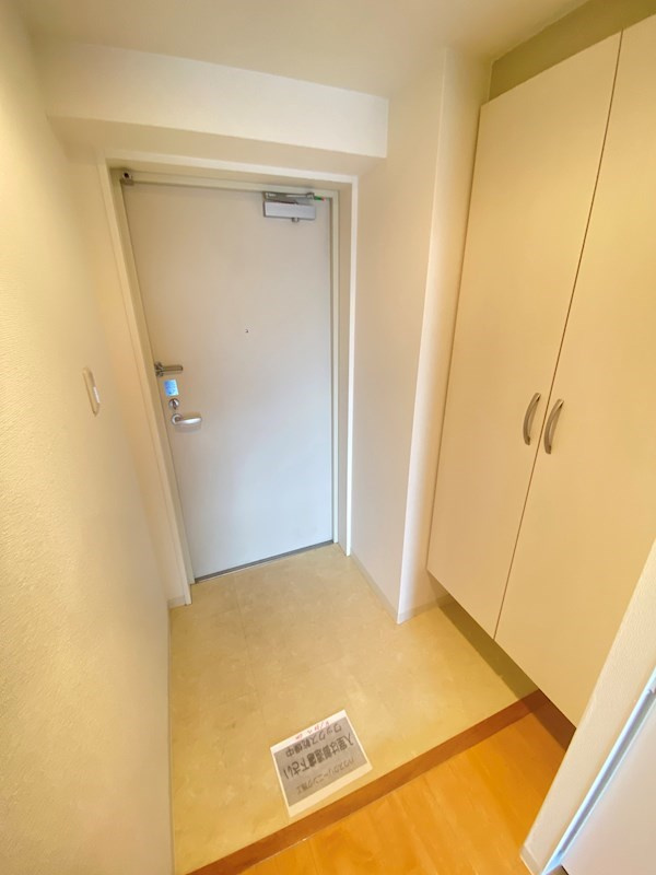 アルファレガロ甲南山手の玄関