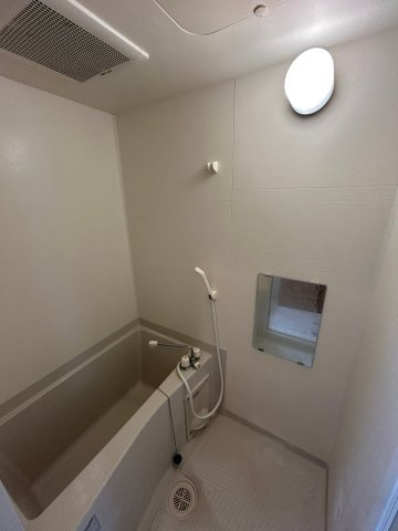 ラ・パレスの浴室|コンパクトで使いやすいお風呂です