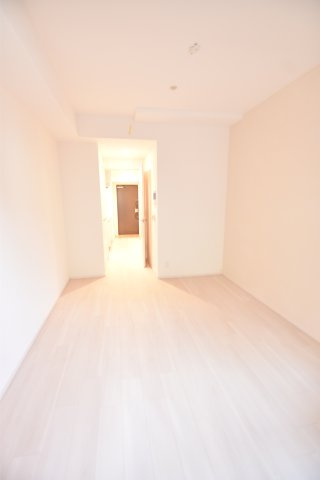 大阪市鶴見区放出東３丁目の賃貸マンションの寝室
