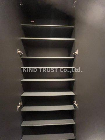 ヴェヌスタ同心の収納|収納のためのスペースです