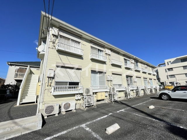 グリーンプラザBの外観