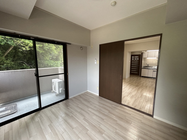 松川ビルの洋室|使い勝手のいい洋室です