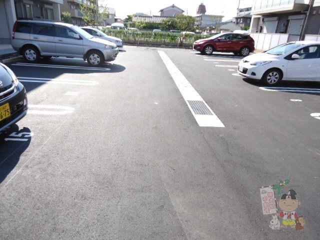 グランマスト今　Ａの駐車場