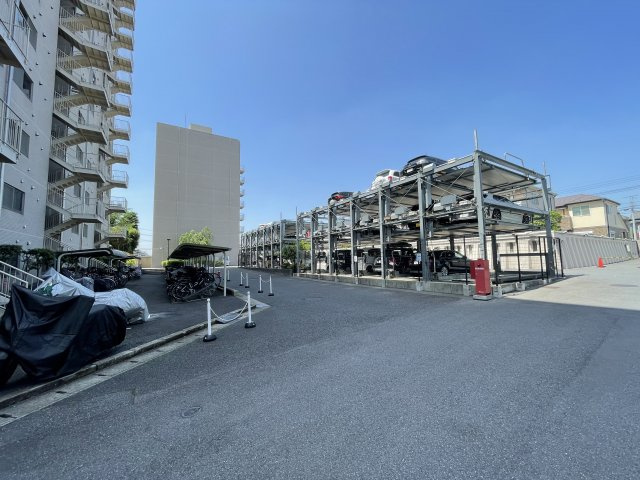 T's garden北柏1号棟の駐車場
