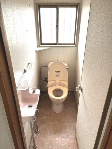 堺市南区庭代台4丁　戸建てのトイレ