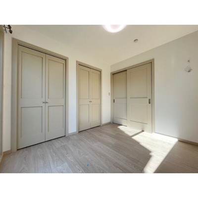 【洋室】 | ミラコローザ・ノンナ