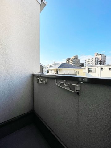 【バルコニー】 | ポルックス | 別号室の写真になります。現況優先。