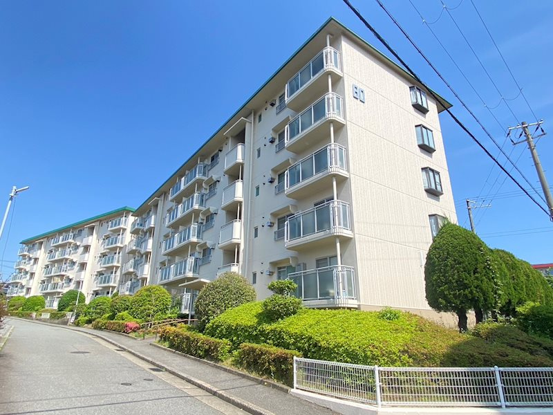 名谷19団地80号棟