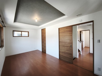 【居間・リビング】 | 大津市下阪本2丁目26付近　新築戸建