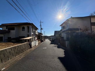 【前面道路含む現地写真】