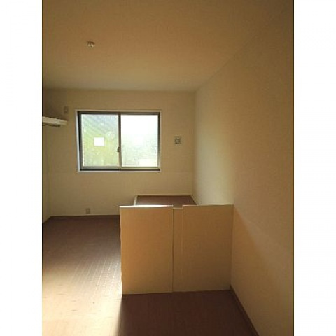 ニホコーポラスⅢの居間・リビング|ゆったり過ごせるリビングです