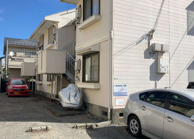 【外観】 | ＷＨＩＳＬＥⅡ | 土地を買う際、住む地域の自治体や福祉の補助制度にも注目してみましょう。子供や老人の医療補助やゴミ出しのルールなど、自治体によってルールに大きな違いがあるため、暮らしやすい土地で判断するとよいでしょう。