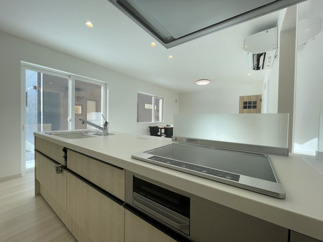 八戸市諏訪1丁目 B棟のキッチン