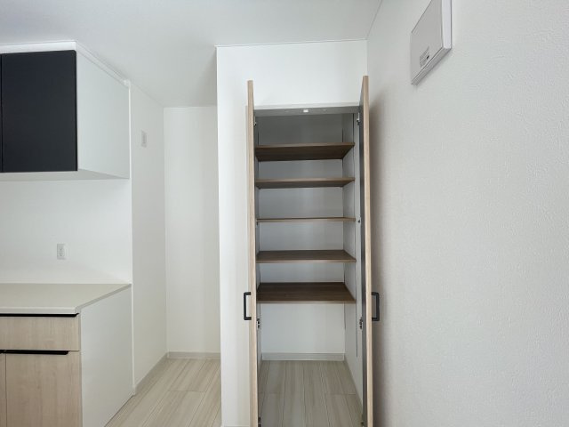 八戸市諏訪1丁目 B棟の収納