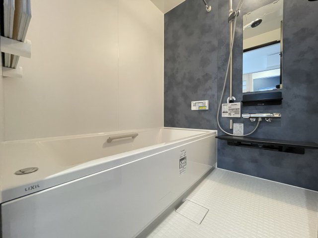 八戸市諏訪1丁目 B棟の浴室