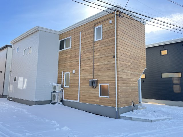 八戸市諏訪1丁目 B棟の外観