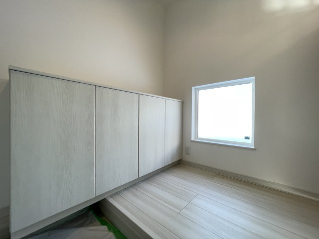 八戸市諏訪1丁目 B棟の玄関