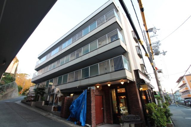 関大前ライフ21の外観