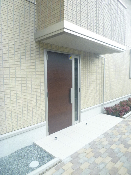 24番地の玄関|※別部屋写真です