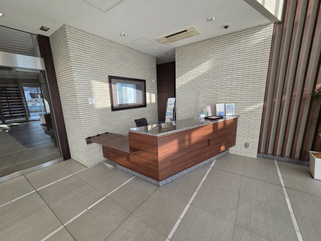 なんばグランドマスターズタワーのロビー