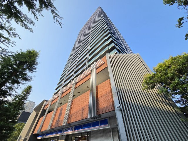 なんばグランドマスターズタワーの外観|外観もきれいです