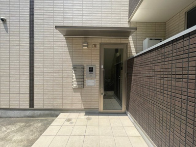 【エントランス】 | グランハイツ本陣 | ゆとりのあるエントランスです