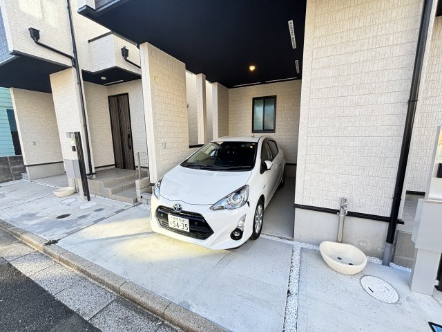 昭島市宮沢町6期の駐車場