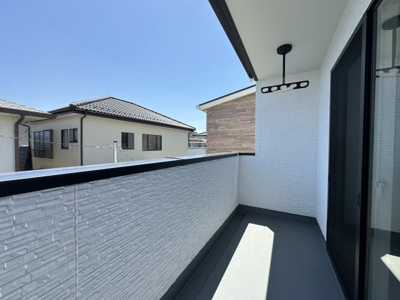 【バルコニー】