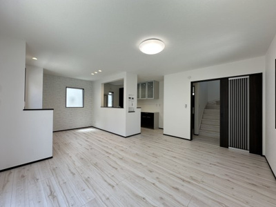 【居間・リビング】