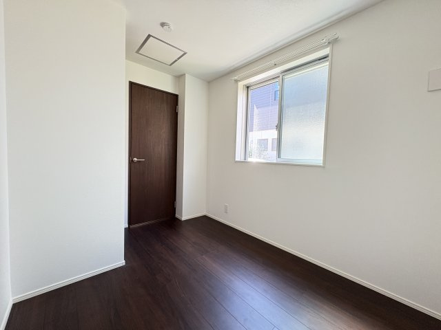 Kolet昭島中神町の居間・リビング