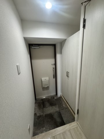 ビバリーハウス本山の玄関|新品シューズボックス設置