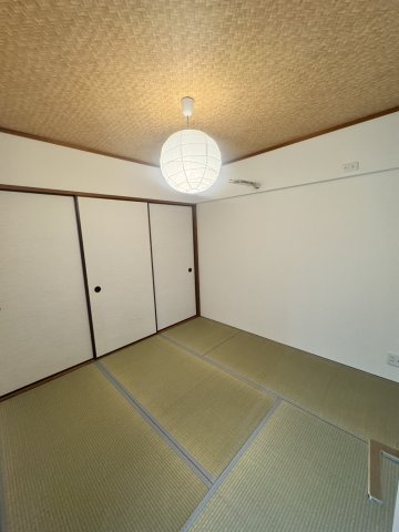 ビバリーハウス本山の和室|和室約4.5帖