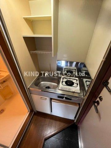 メゾンドヒロ　仲介手数料無料の玄関|収納もある玄関です