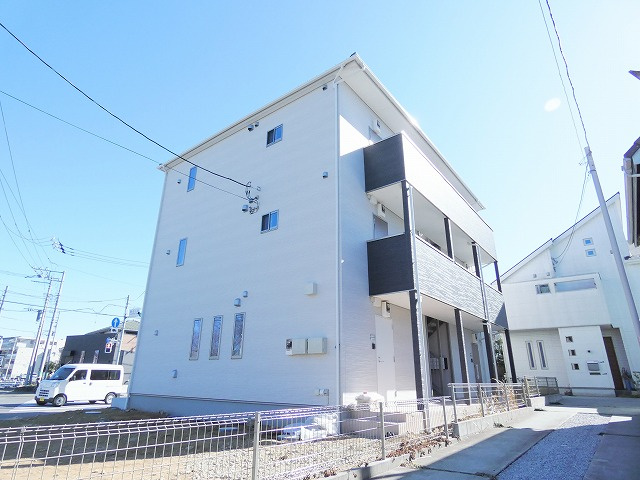 リバーサイド一番館の外観