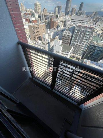 シティタワー梅田イーストのバルコニー|バルコニーからの眺めを楽しみながら食事をしませんか