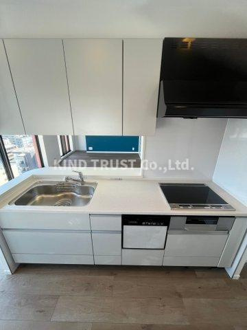 シティタワー梅田イーストのキッチン|コンパクトなキッチンで掃除もラクラク