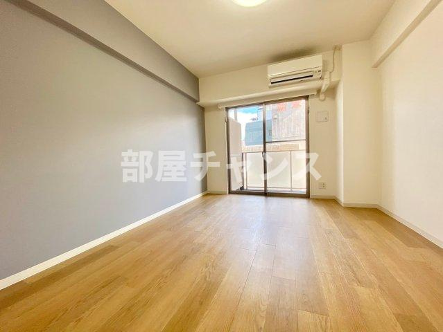 カレント新栄の居間・リビング