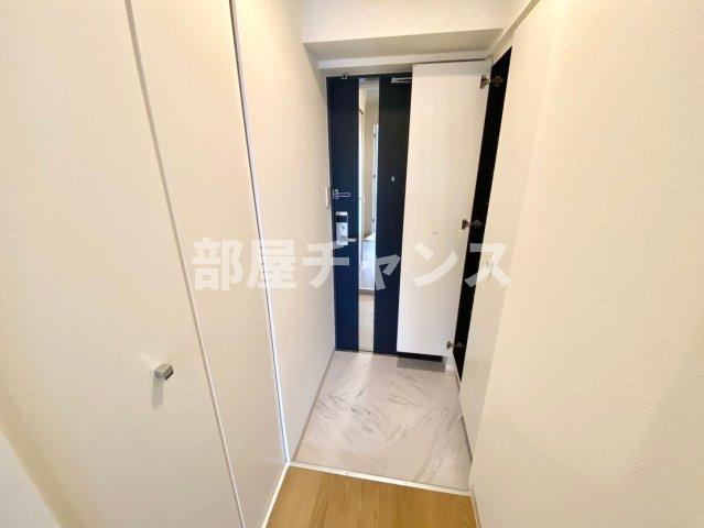 カレント新栄の玄関