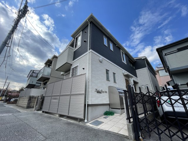 タカ・アンジュ