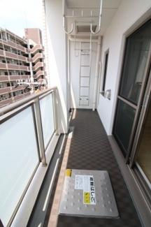 【バルコニー】