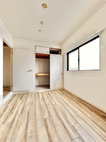 アビタシオン千種の洋室