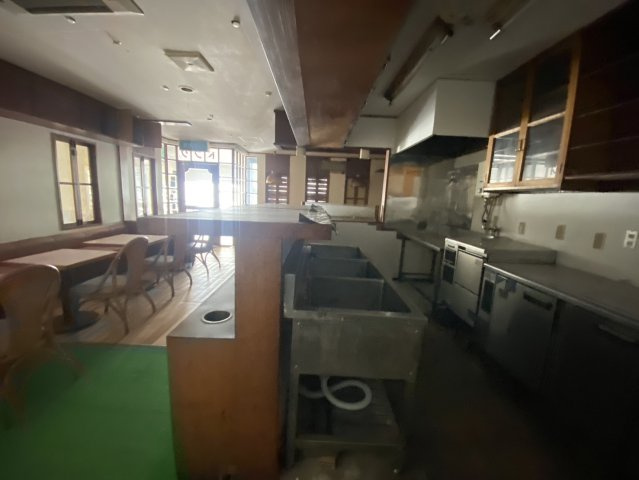  | 津市大門店舗E