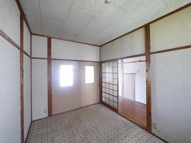 大西勉貸家（大安寺2丁目）の和室|来客時にも便利な和室付き