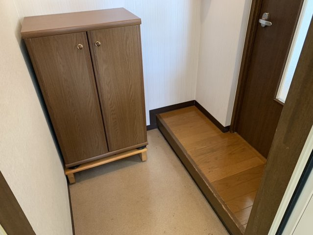 ラッキーストーリッジⅠの玄関