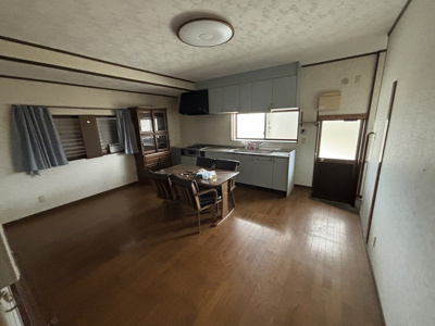 【居間・リビング】 | 多可町中区天田　農地付き戸建