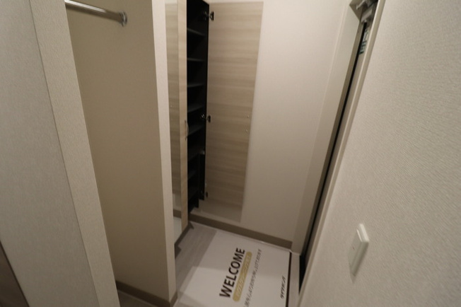 【玄関】 | アトレ千防 | 収納もある玄関です