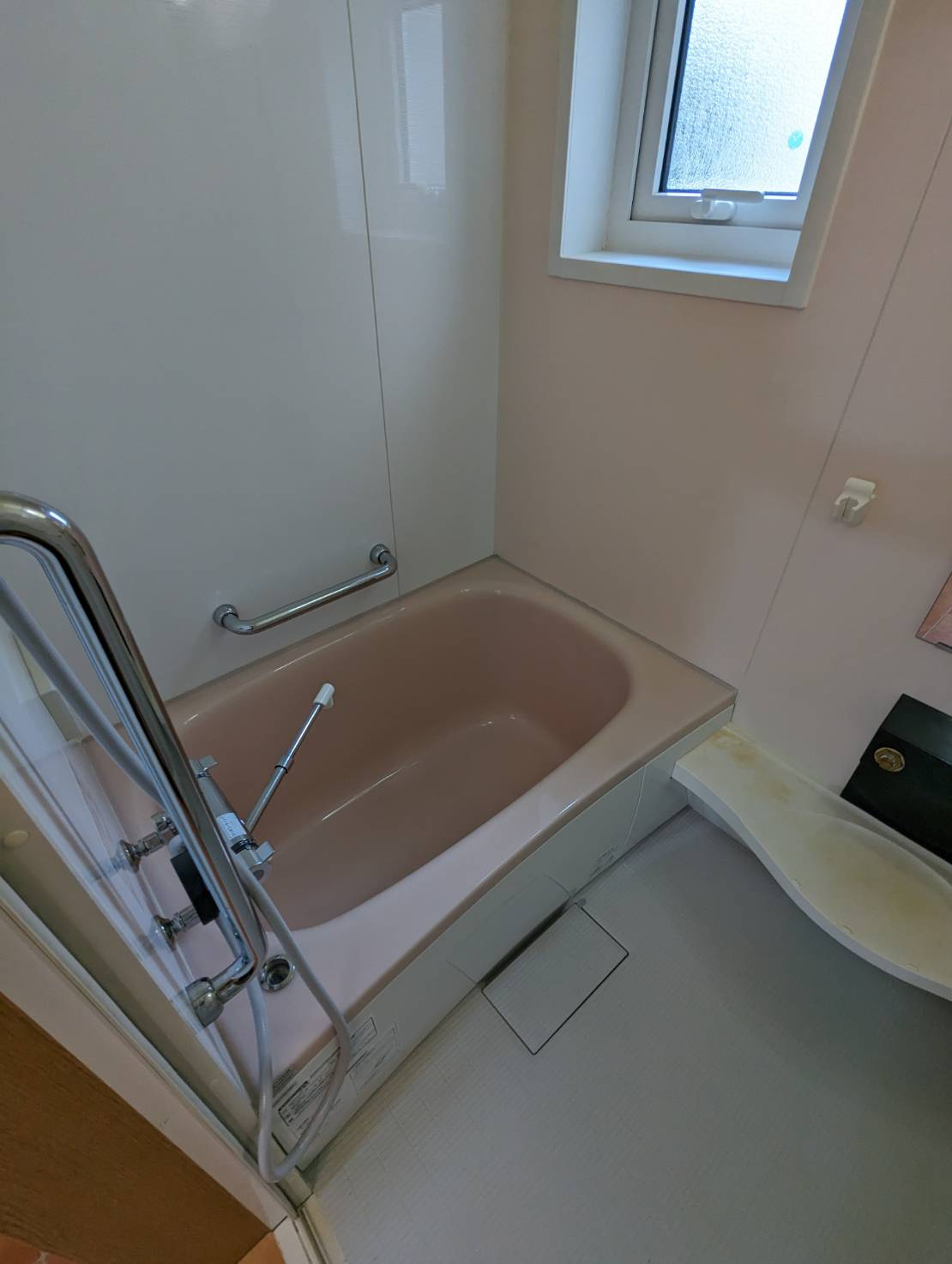 貝塚2丁目7番貸家の浴室