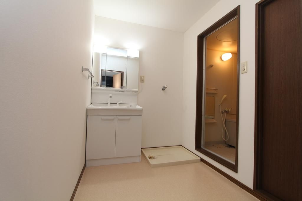 小牧市大字舟津の一棟マンション